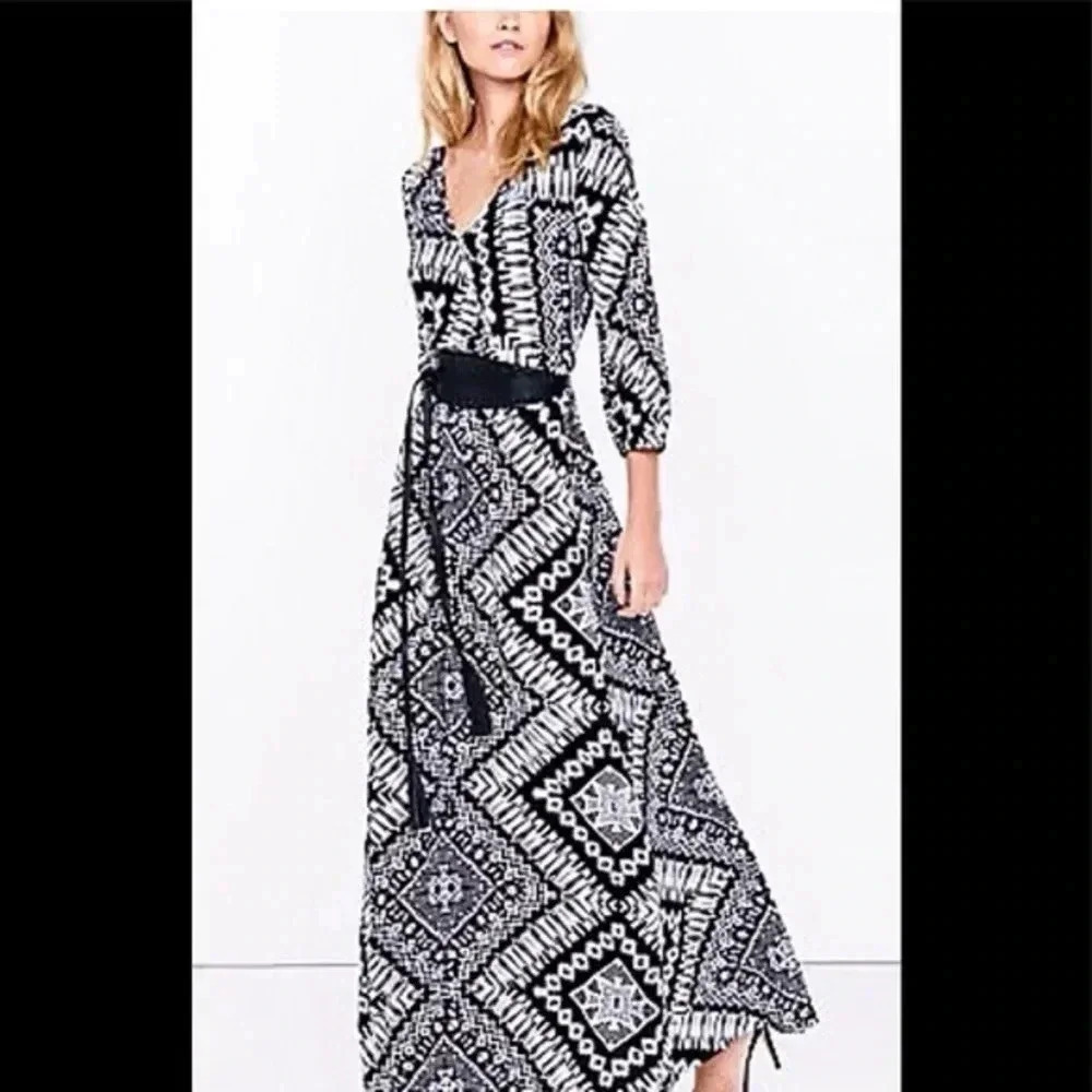 Express | Black & White Bohemian Southwestern Long Sleeve Maxi Dress Size XS